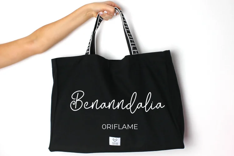 Monoline Script Font